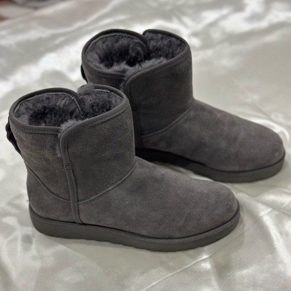 Ugg Cory II Boots Charcoal Gray Suede Shearling Classic Mini Short Ankle Sz 5 - Picture 6 of 16
